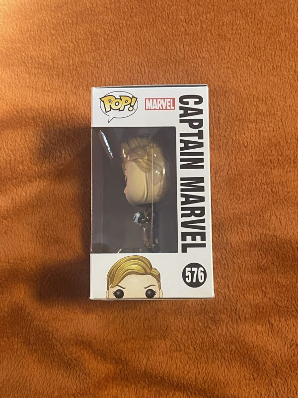 Captain Marvel - Image 2